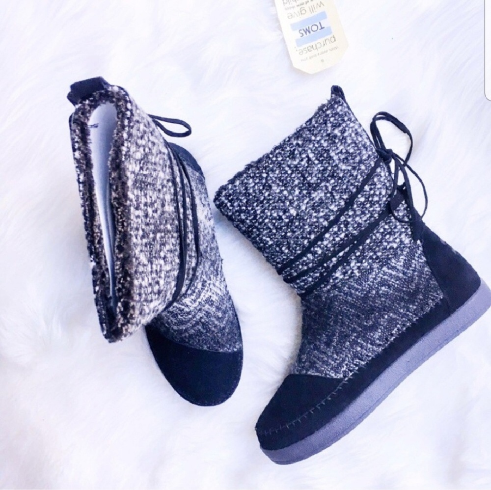 TOMS Nepal Boots